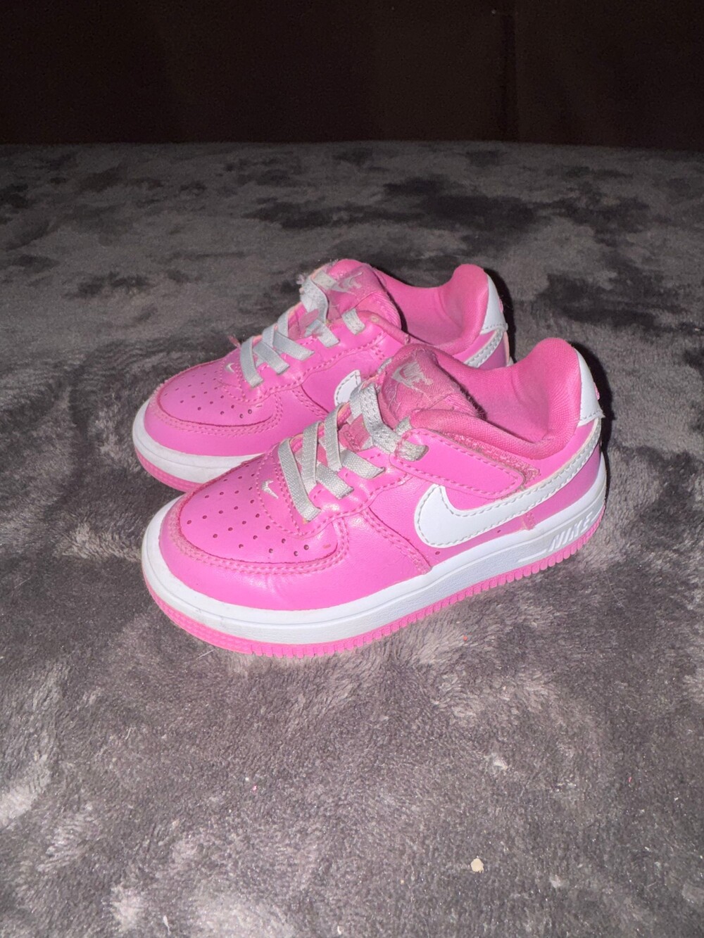 Nike Kids Sneakers Size 8C Pink White Lace Up Casual Shoes